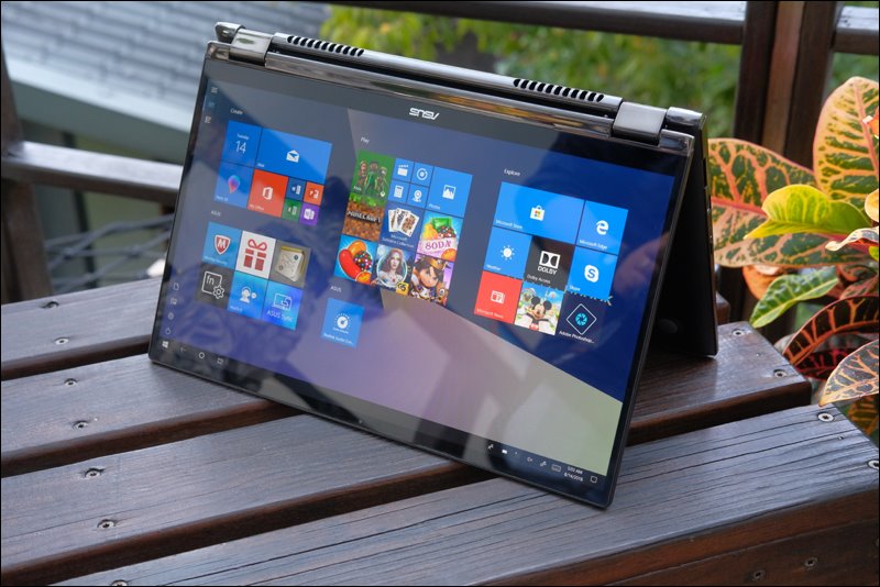 Asus giới thiệu ZenBook Flip 13 và 15 mới, viền màn hình mỏng hơn, kích thước gọn hơn