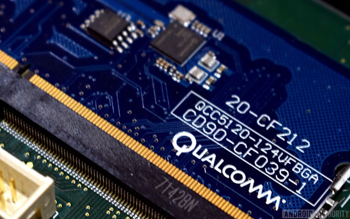 Qualcomm tố Apple lấy bí mật thương mại đem "tặng" Intel
